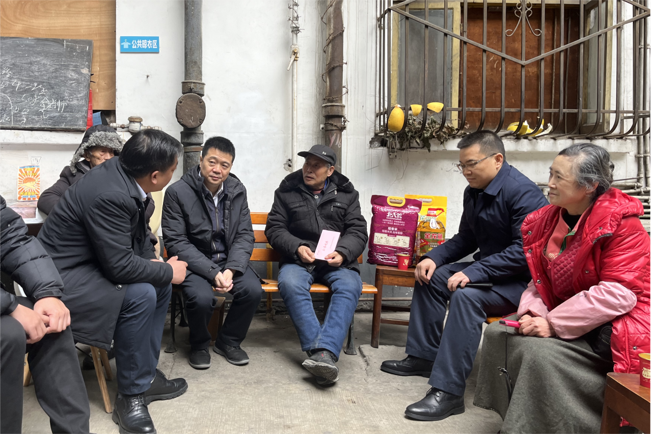 省尊龙凯时集团党委书记、董事长游勇开展慰问活动督导调研工作